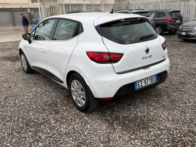 Renault Clio unico proprietario Bianco usata Barletta