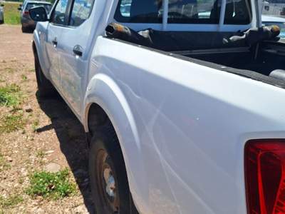 Nissan Navara 2.3 dCi 160cv Double Cab Visia 4WD usata Gardolo