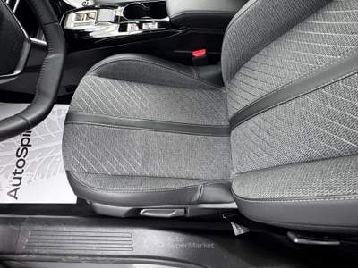 Peugeot 2008 Hybrid 145cv e-DCS6 Allure auto Grigio usata Spinea