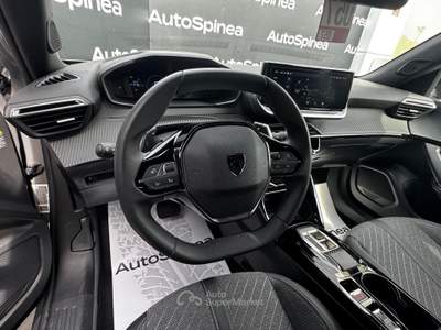 Peugeot 2008 Hybrid 145cv e-DCS6 Allure auto Grigio usata Spinea