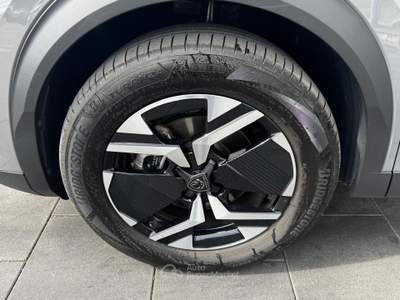 Peugeot 2008 Hybrid 145cv e-DCS6 Allure auto Grigio usata Spinea