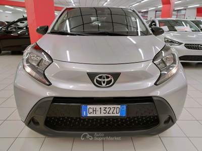 Toyota Aygo X 1.0 72cv Active + Car Play "SUPER PROMO" Argento usata LEGNANO