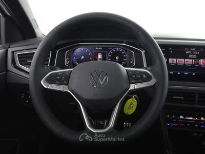 Volkswagen Taigo Taigo 1.0 TSI 110 CV DSG R-Line Bianco usata Parma