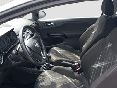 Opel Corsa Corsa 1.2 Coupé b-Color Grigio usata Parma