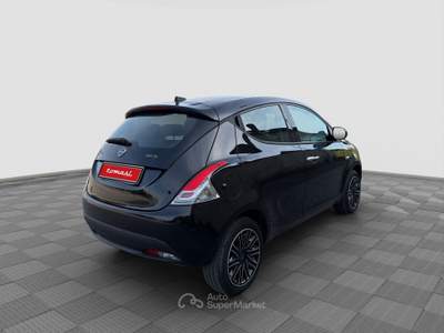 Lancia Ypsilon Ypsilon 1.0 FireFly 5 porte S&S Hybrid Silver Nero usata Parma