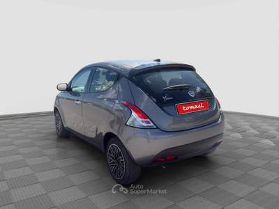 Lancia Ypsilon Ypsilon 1.0 FireFly 5 porte S&S Hybrid Silver Grigio usata Parma
