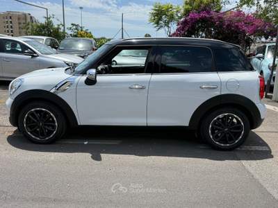 MINI Cooper Countryman 2.0 D EURO 6 Park Lane Pack Ambient/Navi Bianco usata Roma