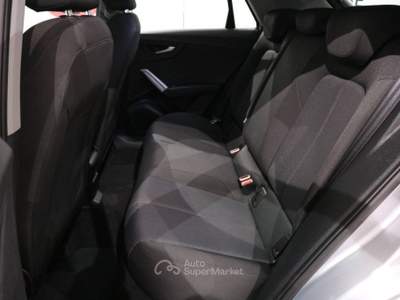Audi Q2 30 2.0 tdi Admired Advanced s-tronic Argento usata Carlentini