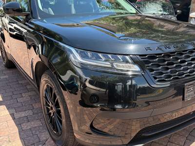 Land Rover Range Rover Velar LAND ROVER VELAR R-DYNAMIC S 180 CV TETTO APRIBILE PREZZO 19990 Nero usata Catania