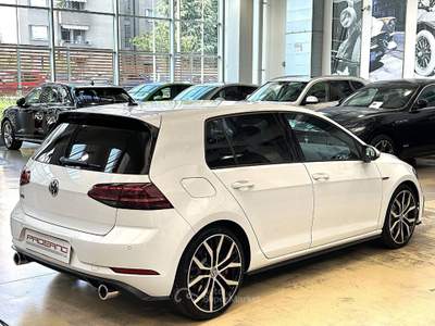 Volkswagen Golf 2.0 tsi  Performance DSG-19"-Camera-Keyless-Carplay Oro usata Paderno Dugnano