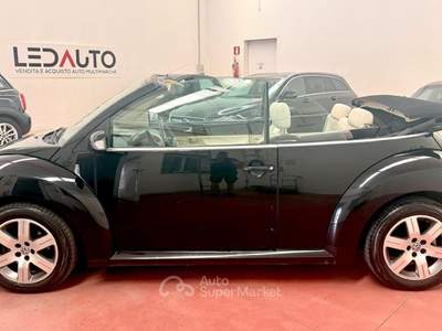 Volkswagen New Beetle BEETLE CABRIO INT IN PELLE MOT. PERFETTO PANN PORTA DA RIPARARE Nero usata Occhiobello