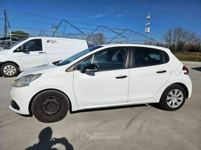 Peugeot 208 208 5p 1.6 bluehdi Active 75cv 2 posti N1 FD207DX Bianco usata Basiliano