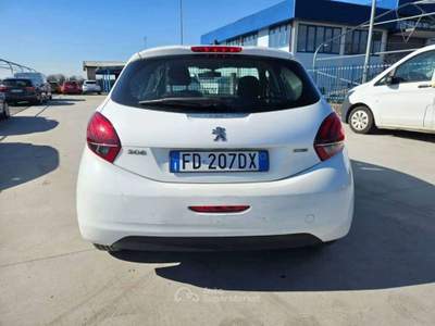 Peugeot 208 208 5p 1.6 bluehdi Active 75cv 2 posti N1 FD207DX Bianco usata Basiliano