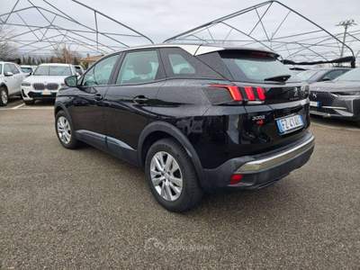 Peugeot 3008 Autocarro N1 3008 1.5 bluehdi Access tg : FZ414WS Nero usata Basiliano