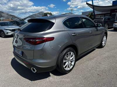 Alfa Romeo Stelvio Stelvio 2017 2.2 t Executive Q4 210cv auto FM599ZJ Grigio usata Basiliano