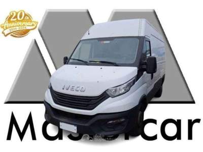 Iveco Daily Daily 35S14NV 3520L H2 - GK255ZR Bianco usata Basiliano