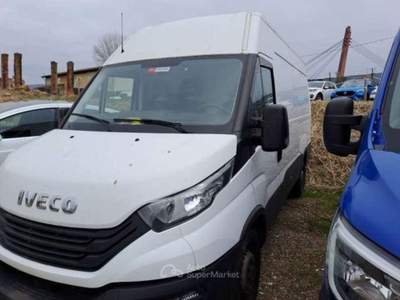Iveco Daily Daily 35S14NV 3520L H2 - GK255ZR Bianco usata Basiliano