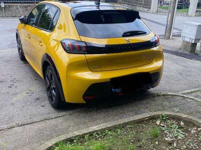 Peugeot 208 208 GT Pack Giallo usata Borgomanero