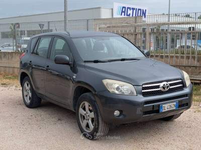 Toyota RAV4 Rav4 III 2006 RAV4 2.2 d-4d 136cv dpf Grigio usata Deruta