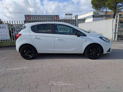 Opel Corsa Corsa V 2015 5p 1.4 b-Color Gpl 90cv Bianco usata Deruta
