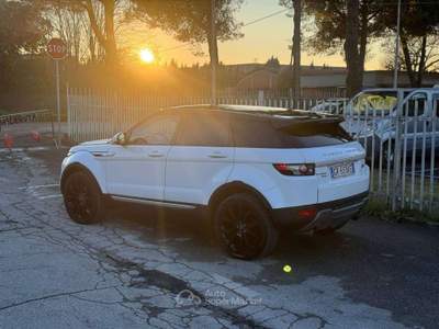 Land Rover Range Rover Evoque Range Rover Evoque I 2011 5p 2.2 sd4 Prestige 190cv auto 9m Bianco usata Deruta