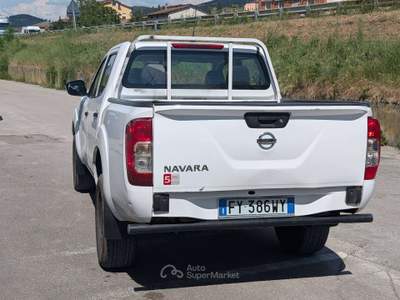 Nissan Navara Navara III 2016 2.3 dci d.cab Visia 4wd 163cv my19 Bianco usata Deruta