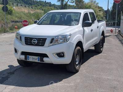 Nissan Navara Navara III 2016 2.3 dci d.cab Visia 4wd 163cv my19 Bianco usata Deruta