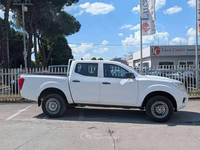 Nissan Navara Navara III 2016 2.3 dci d.cab Visia 4wd 163cv my19 Bianco usata Deruta