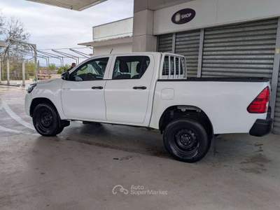 Toyota Hilux Hilux IV 2021 2.4 d-4d double cab Executive 4wd Bianco usata Deruta