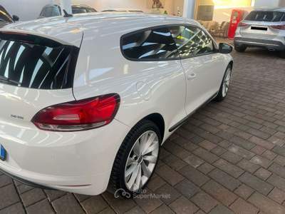 Volkswagen Scirocco Scirocco III 2.0 tdi 140 CV NEOPATENTATI Bianco usata Bari