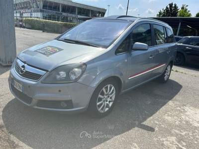 Opel Zafira 7 POSTI Grigio usata Busnago
