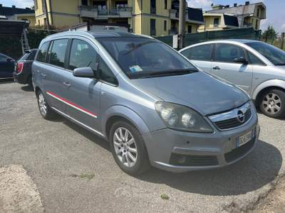 Opel Zafira 7 POSTI Grigio usata Busnago