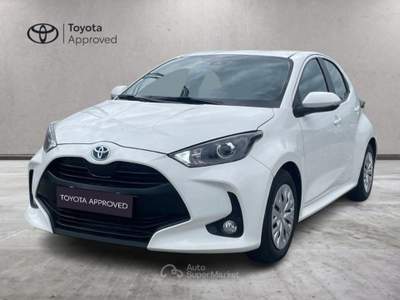 Toyota Yaris 1.5 Hybrid 5 porte Active Bianco usata Caresanablot Toyota Yaris 1.5 Hybrid 5 porte Active Bianco usata Caresanablot