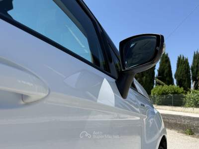 Ford EcoSport 1.5 Ecoblue 95cv S&S ST-Line Bianco usata Bastia Umbra