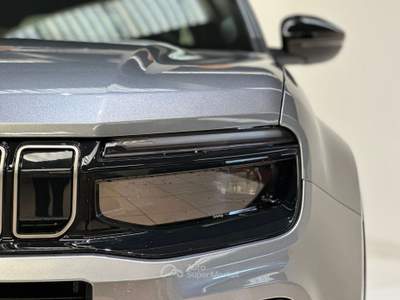 Jeep Avenger 1.2 MHEV e-Hybrid Turbo Summit Grigio usata Cassano Magnago