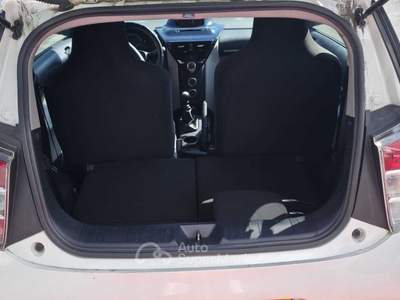 Toyota iQ Toyota iq 1.0 adatta per neopatentati Bianco usata Roma