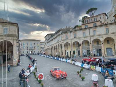 Jaguar XK120 Esemplare che ha partecipato a 3 1000Miglia Rosso usata PESARO