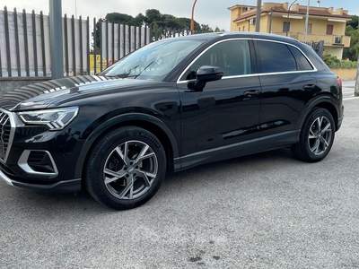 Audi Q3 Q3 35 2.0 tdi Business Advanced s-tronic Nero usata Mondragone
