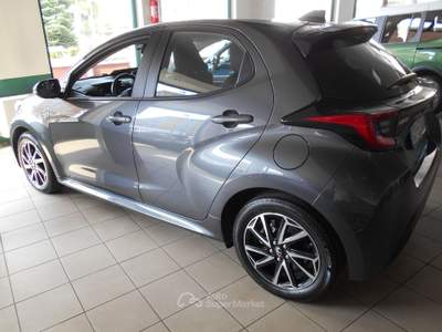 Toyota Yaris auto per neopatentati Grigio usata Novara