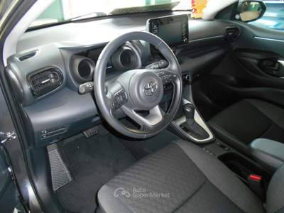Toyota Yaris auto per neopatentati Grigio usata Novara
