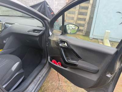 Peugeot 208 Alimentazione Benzina GPL Grigio usata Lizzanello