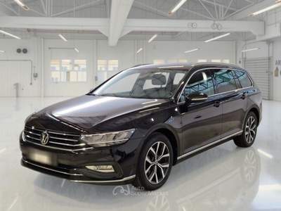Volkswagen Passat VOLKSWAGEN PASSAT VARIANT 2.0 TDI SCR EVO 110KW EXECUTIVE DSG STATION WAGON usata Bentivoglio