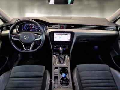 Volkswagen Passat VOLKSWAGEN PASSAT VARIANT 2.0 TDI SCR EVO 110KW EXECUTIVE DSG STATION WAGON usata Bentivoglio
