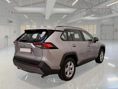 Toyota RAV4 TOYOTA RAV 4 2.5 HV 178 CV E-CVT BUSINESS 2WD CROSSOVER usata Casei Gerola