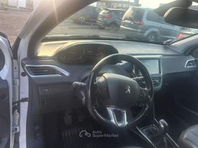 Peugeot 2008 100CV Bianco usata Busnago