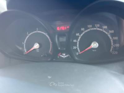 Ford Fiesta 1.6 TDCI 95 CV Bianco usata Busnago