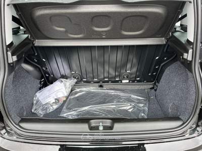 Fiat Pandina 1.0 FireFly 65cv S&S 6m Hybrid Pop Nero usata Varese