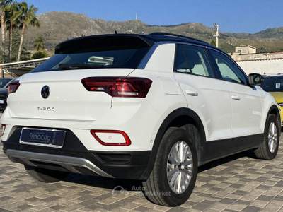 Volkswagen T-Roc Life 2.0 TDI 116CV Nero usata Borgetto