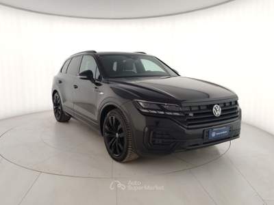 Volkswagen Touareg 3.0 V6 TDI SCR 210kW R-Line Nero usata Massa