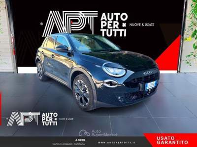 Fiat 600 600 1.2 hybrid La Prima 110cv auto Nero usata Carrara